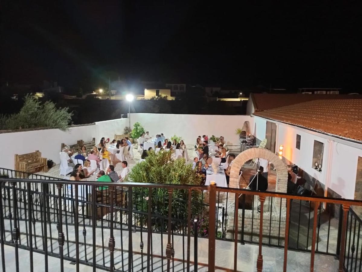 Complejo Rural Rincón del Paraíso Valencia del Mombuey Exterior foto